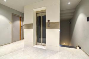 FabHotel Prime The Grey Circle