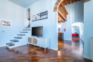 Libeccio Urban Suite by Pleiades Home