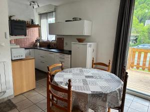 Appartements Appartement rez de jardin calme proche centre ville : Appartement 2 Chambres