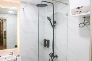 Cozy Stay and Minimalist 1BR Tokyo Riverside PIK 2 Apartment By Travelio