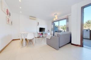 Bella Vista - Duplex with Shared Pool and BBQ By Lanzarote Vacation Homes