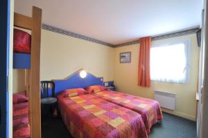 Hotels Fasthotel Vendome : Chambre Quadruple (3 Adultes + 1 Enfant)