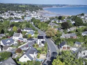 High Deck - 1 Bedroom Apartment - Saundersfoot - East Williamston