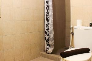 Comfort and Warm 2BR at Marina Ancol Apartment By Travelio