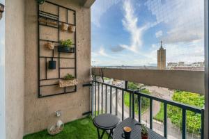 Blue Light - Appt pour 4p Paris