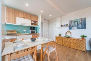 Blue Light - Appt pour 4p Paris