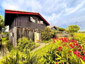Maison en bois en 2ème ligne