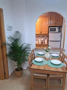 Sunny ground floor apartment with a large terrace and direct access to the pool