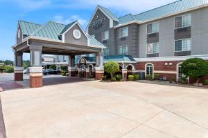 Country Inn & Suites by Radisson, Hot Springs, AR