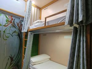 Shree Madhvam AC Dormitory