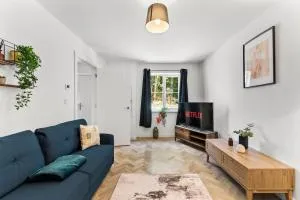 Lovely Nottingham Abode - Sleeps 15 - Parking - Papplewick