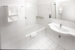 Elan Hotel