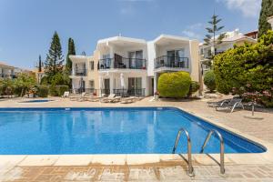 Danaos Seaside Suite 002 with Pool in Tourist Area