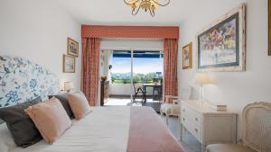 1 Bedroom Apartment, with Sea Views, in Medina Garden - Puerto Banús