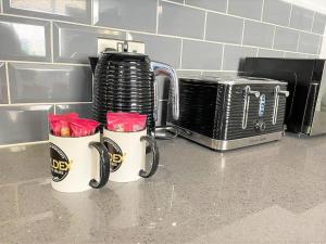 The Garden Apt Hot Tub - Westbrook Bay Beach - By Goldex Coastal Breaks