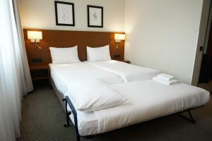 Triple Room room in Hotel Sylter Hof Berlin Superior