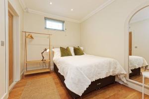 Ramsgate Harbour Retreat