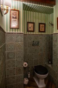 Regal House Verona REGIMENTAL