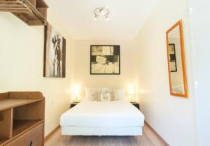 Elegant Apt w2 TerracesMins to Beach & Shops