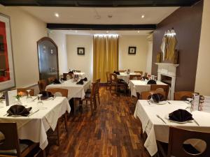 Room near East Midland Airport 7