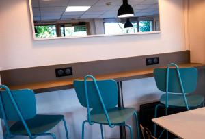 Hotels Premiere Classe Paris-Ouest Gennevilliers : photos des chambres