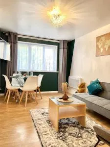 The Express Apartment - Goodmayes