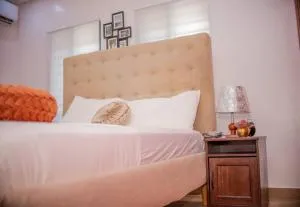 Windsor Apartments - Odo Ona