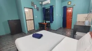 Kathy's BnDM Nest Delux Room2 with Balcony - Agonda