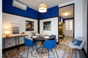 SingularStays Ca Iconic Living