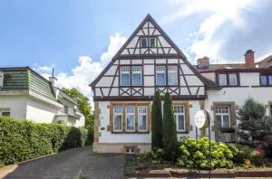 噶尼奔驰别墅酒店 - 凯奇