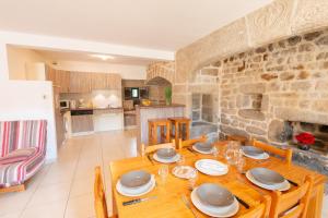 Maisons de vacances Gite Gite 4/6 personnes a la Ferme Lionnet : photos des chambres