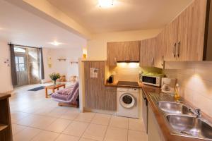 Maisons de vacances Gite Gite 4/6 personnes a la Ferme Lionnet : photos des chambres