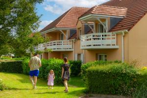 Appart'hotels Residence Goelia Les Portes d'Honfleur : photos des chambres