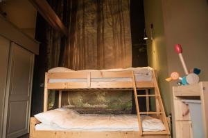 Family house with sauna close to the sea