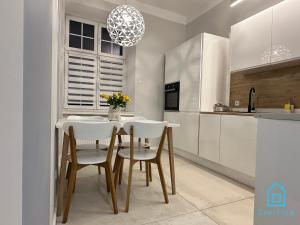 Anchor Apartment Your Docking Point in the Heart of Gdańsk