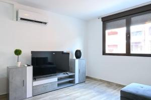 For You Rentals Acogedor apartamento TEMPORAL de un dormitorio en Chamartin MMA322B