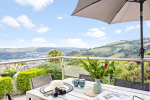 15 Churchfields - Bungalow with Estuary Views and Parking