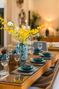 Villa Mimosa 1, Luxury 4BR with Private PoolRawai