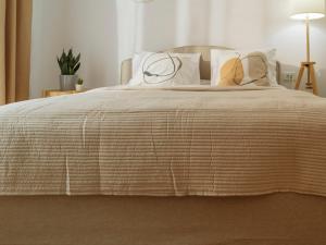 Cozy city nest 77 Plaza Afi Mall Lujerului