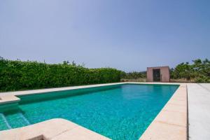 Tabou, villa con piscina en Selva