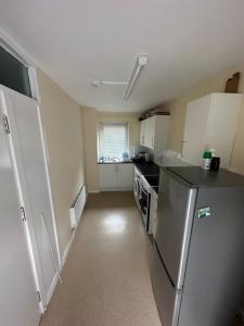 I bed flat by Southwark park with garden and 10 min walk to Bermondsey and Surrey Quays station