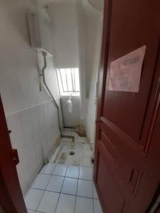 Backpacker room with an Eiffel Tower view near St Germain des Prés