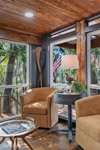 Hot Tub At Whiskey Barrel, Waterfront, Pickleball