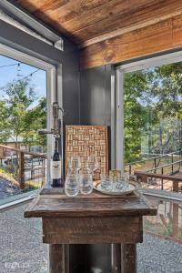 Hot Tub at Whiskey Barrel, Waterfront, Pickleball