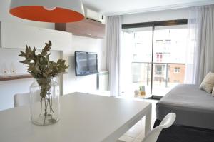 Departamentos Illia By Lugar