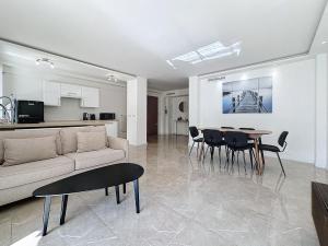 INTUITION - 3 pieces - 10min Croisette