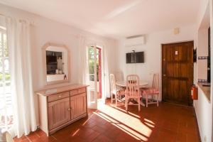 Old Village- 2A Village Street