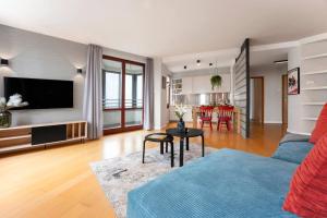 oompH Mint Harmony & Vibrant Accents