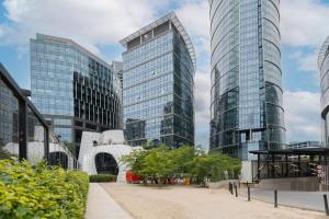 oompH Mint Harmony & Vibrant Accents