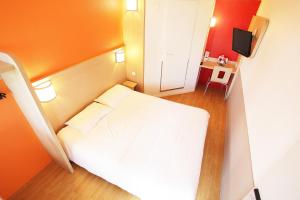 Hotels Premiere Classe Orange : photos des chambres